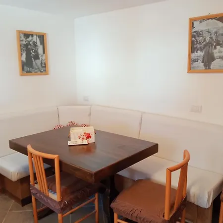 Pensjonat Canton 520 Self Check In Livigno