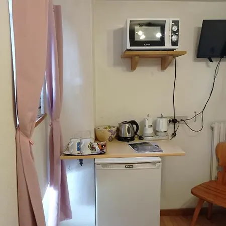 Canton 520 Matrimoniale E Self Check In Gasthof Livigno
