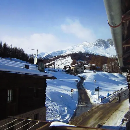 Canton 520 Matrimoniale E Self Check In Pensjonat Livigno