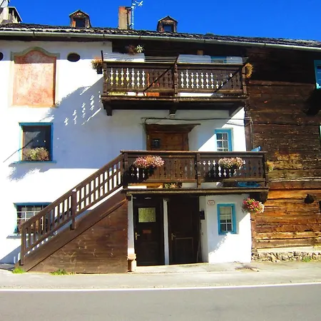 Canton 520 Matrimoniale E Self Check In Pensjonat Livigno
